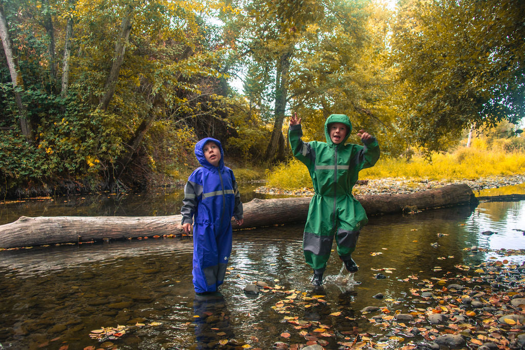 A Parent’s Guide to Choosing the Best Raingear for Kids