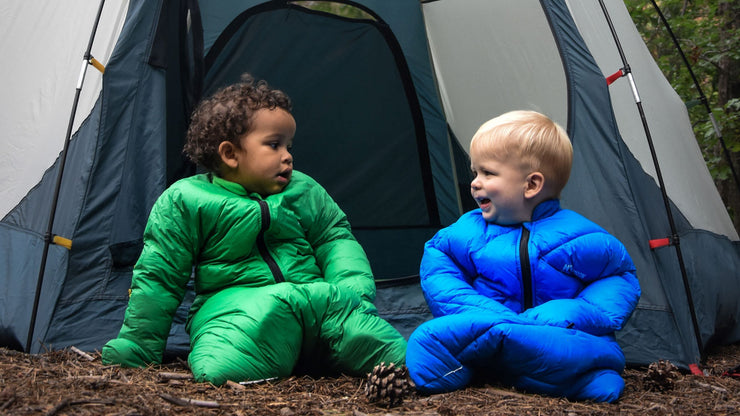 2 Babies in Little Mo 40° Synthetic Baby Sleeping Bag Blazing Blue and Moss Green Camping Happy and Warm - Morrison Outdoors